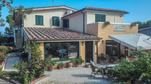 Sas Linnas Siccas Bed & Breakfast | B&b Giglio di Mare