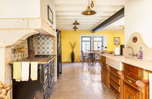 Ameal Bed & Breakfast | B&B Green Room African Style
