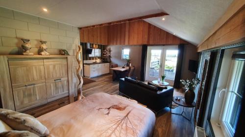 Fluitenberg Bed & Breakfast | B&B Hertenhoef, Fluitenberg (Hoogeveen)
