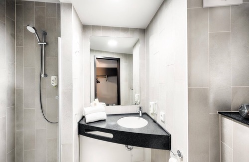 Karlsdorf Hotel | B&B HOTEL Bruchsal-Karlsdorf