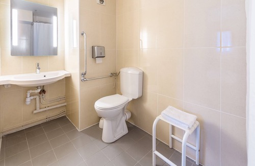 Le Coudray Hotel | B&B HOTEL CHARTRES Le Forum (1)