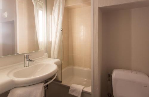 Cuincy Hotel | B&B HOTEL Douai Parc Des Expos Cuincy