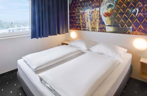 Kalbach-Riedberg Hotel | B&B Hotel Frankfurt-Nord
