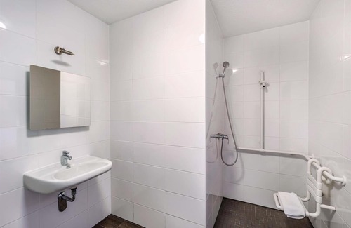 Bruhl Hotel | B&B Hotel Freiburg-Nord