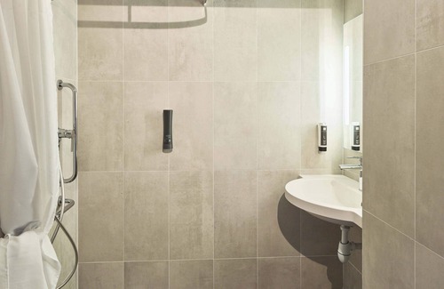 Le Port-Marly Hotel | B&B HOTEL Le Port- Marly St-Germain en Laye