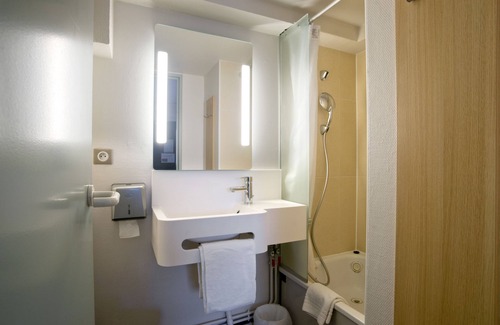 Toulon-sur-Allier Hotel | B&B HOTEL Moulins