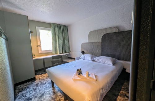 Clou Bouchet Hotel | B&B HOTEL Niort Sud Venise Verte