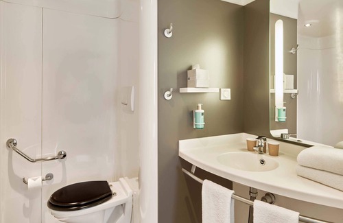 Rueil-Malmaison Hotel | B&B HOTEL Rueil-Malmaison Gare