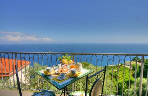 Conca dei Marini Bed & Breakfast | B&B Il Pavone