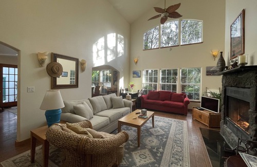 Volcano Bed & Breakfast | B&B: Kipuka Twin Suite 5 mins from Volcanoes National Park