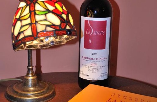 Novello Bed & Breakfast | B&B l'Angolo di Rosina con ristorante