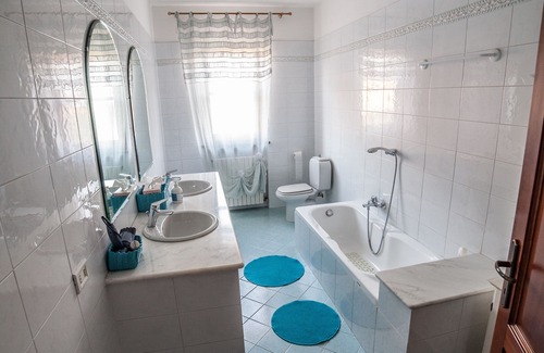 Villaromagnano Bed & Breakfast | B&B La Casetta di Lina
