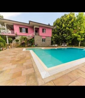 Arolo Bed & Breakfast | B&B La Rosa del Lago