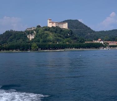 Arolo Bed & Breakfast | B&B La Rosa del Lago