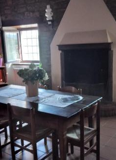 Montefiorino Apartment | B&B La Verna