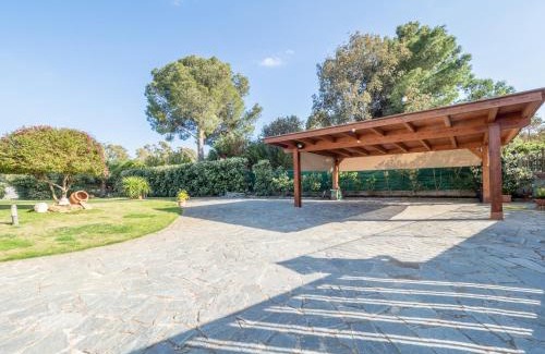 Poggio dei Pini Bed & Breakfast | B&B Le Bouganville