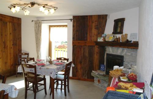 Saint-Pierre Bed & Breakfast | B&B Lo VAN - Camere al Verde Villaggio di Rumiod