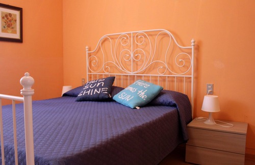 Casabianca di Fermo Bed & Breakfast | B&B The hill on the sea- The sunflowers room