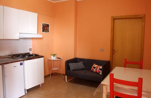 Casabianca di Fermo Bed & Breakfast | B&B The hill on the sea- The sunflowers room