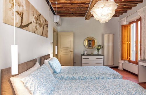 Capannori Bed & Breakfast | B&B Toringo