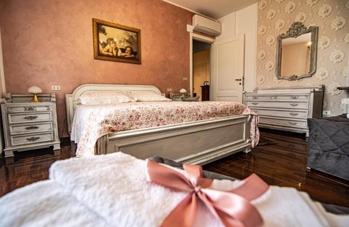 San Benedetto del Tronto Bed & Breakfast | b&b Villa Lilac Rose Room (UMBRELLA, SEA BEDS, BICYCLES INCLUDED)