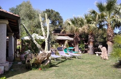 Pittulongu Bed & Breakfast | B&B Villa Sa Pischina