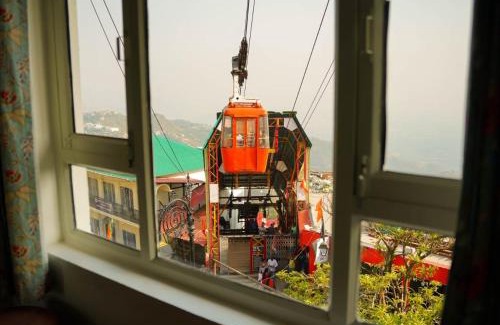 The Mall Road House | B For Bunk, Mussoorie