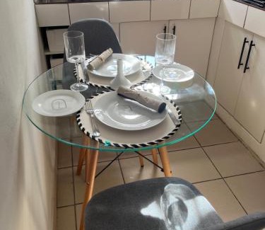 Greater Johannesburg Metropolitan Area House | B-Hive at Devland Room 2