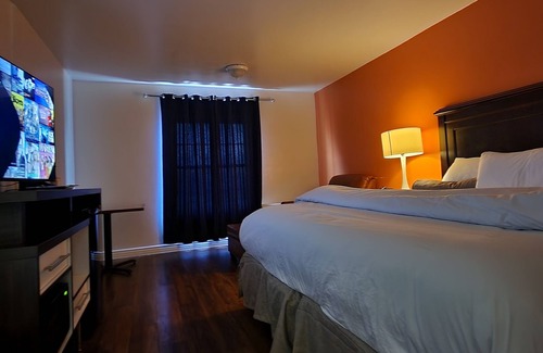 Pecos Hotel | B&J Hotel and Apartment