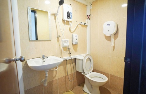 Daerah Kulai Hotel | B Link Hotel