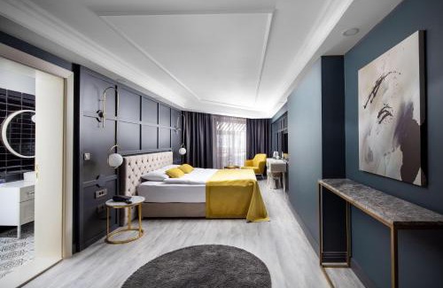 Old Town Hotel | B LOFT HOTEL