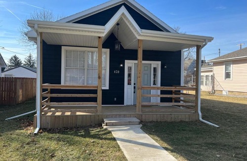 Gas City House | B St Bungalow