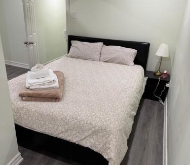 Mississauga House | B02 luxurious suite