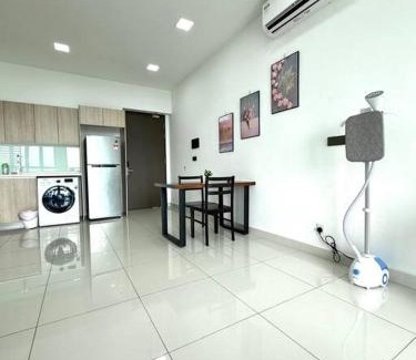 Masai Apartment | B1003 Green Haven Sea View netflix100mbps By STAY