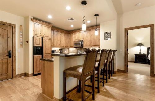 Avon Apartment | B107 Beaver Creek Landing condo