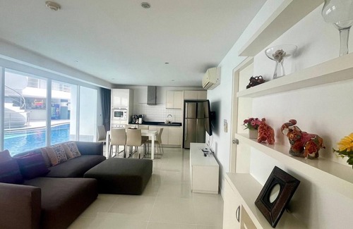 Karon Apartment | B14 Pool Access Partial Seaview 2brs 1 bath at Karon