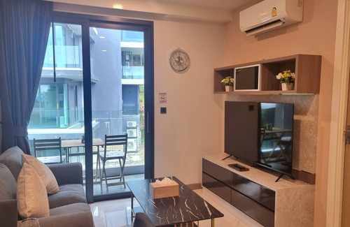 Ao Nang Apartment | B505-Top Floor Pool View 1 BR At Ao Nang Beach