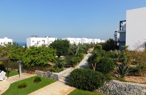 Kucukerenkoy Apartment | B7-2, Ground Floor apt, Sunflower Garden Apartment, Crystal Bay Marina