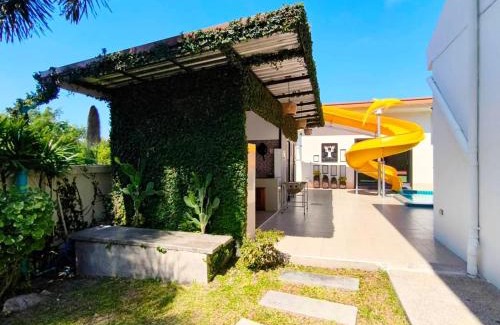Hin Lek Fai House | Baan Big Family Pool Villa