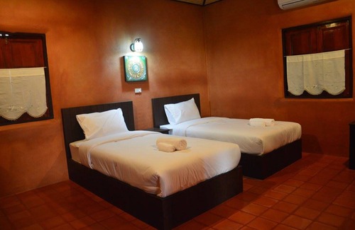 Mae Lao Hotel | Baan Din Dee resort