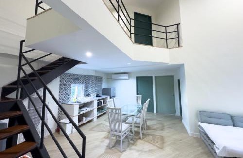 Bang Rak Apartment | Baan Khun Pra Duplex Rm3 Bangkok