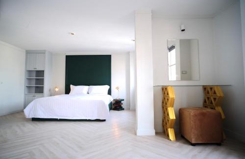 Bang Rak Apartment | Baan Khun Pra Duplex Rm3 Bangkok