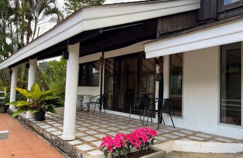 Mae Rim House | Baan Khun Waew Rimdoi Super Cozy Guesthouse