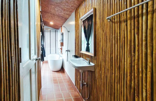 Bo Kluea Hotel | Baan Klangkao