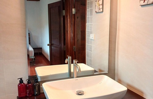Ko Lanta Hotel | Baan Long Beach
