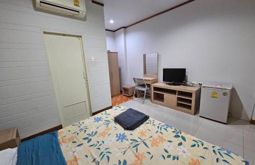 Talat Nuea Apartment | Baan Malee