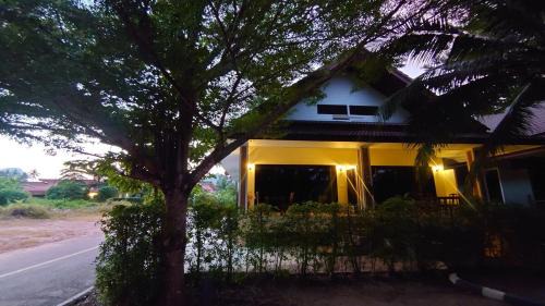 Krabi House | Baan Peaceful Villa 1, Ao Nang