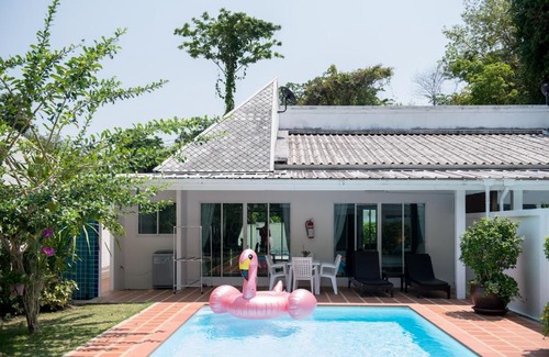 Pa Klok Villa | Baan Promphun Pool Villa by BV