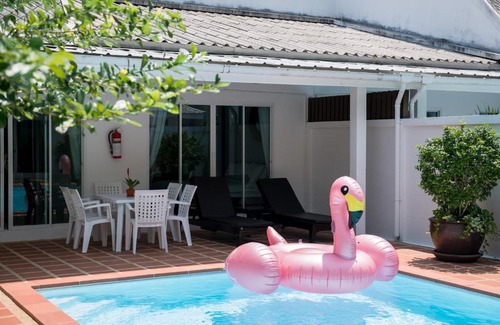 Pa Klok Villa | Baan Promphun Pool Villa by BV