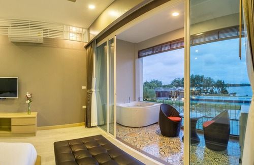 Nong Bua Hotel | Baan Rim Ao